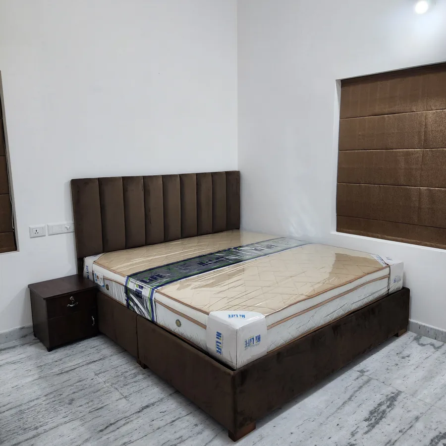 CRAFTOMAX compact bedroom cot and headboard work