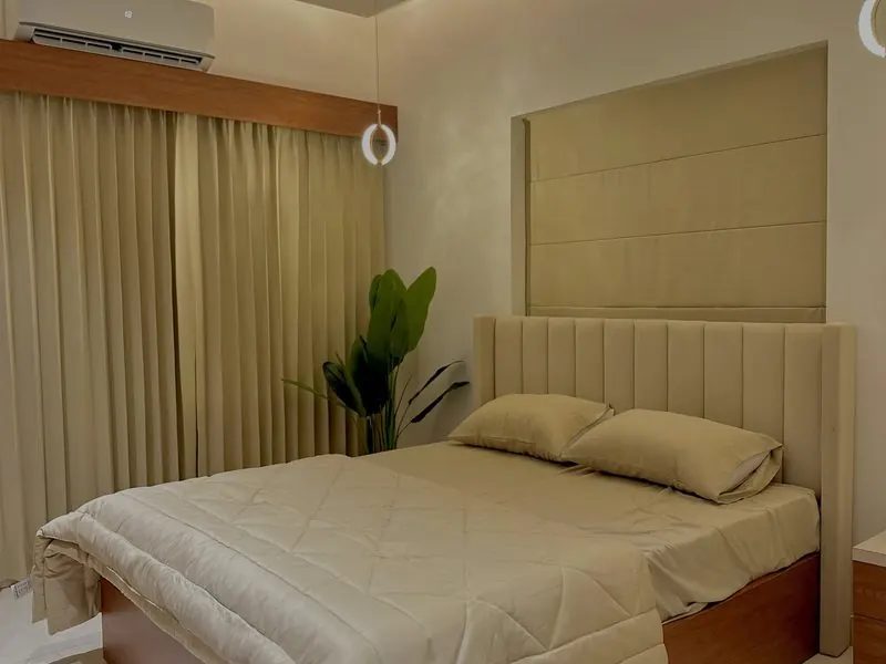 CRAFTOMAX custom bedroom furniture with upholstered headboard